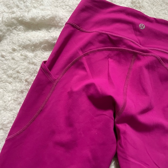 Lululemon Athletica Fuchsia Leggings - Picture 6 of 12